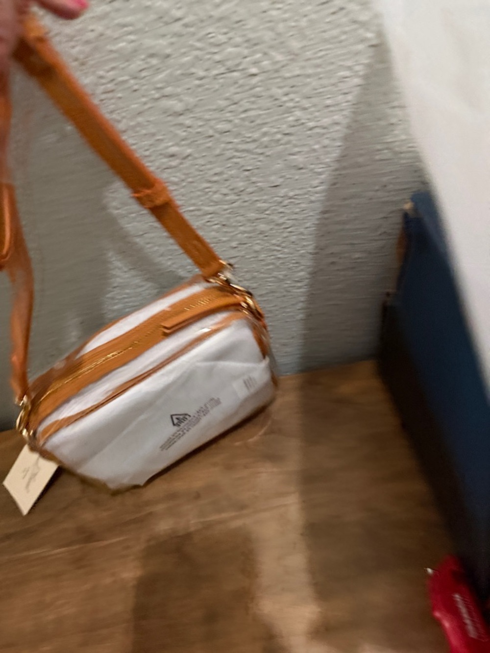 Universal Thread Clear Crossbody Bag with Tan Trim NEW - Picture 4 of 5